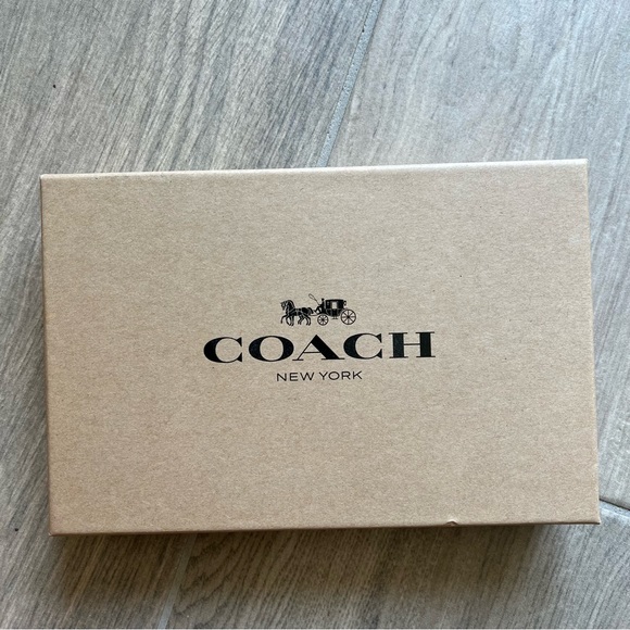 Coach Boxed Compact Id Wallet With Trigger Snap Key Fob - Picture 5 of 6